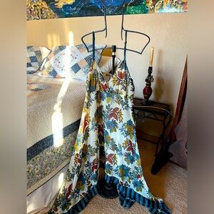 Kerchief strap dress 🩵❤️